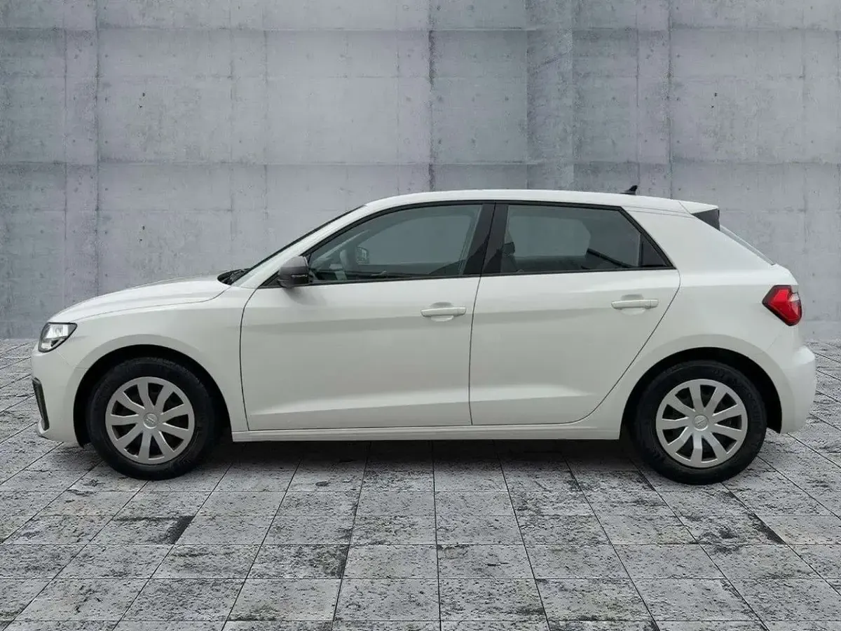 Gebraucht Audi A1 95 PS (69 kW) 2023 Cortinaweiß SUV