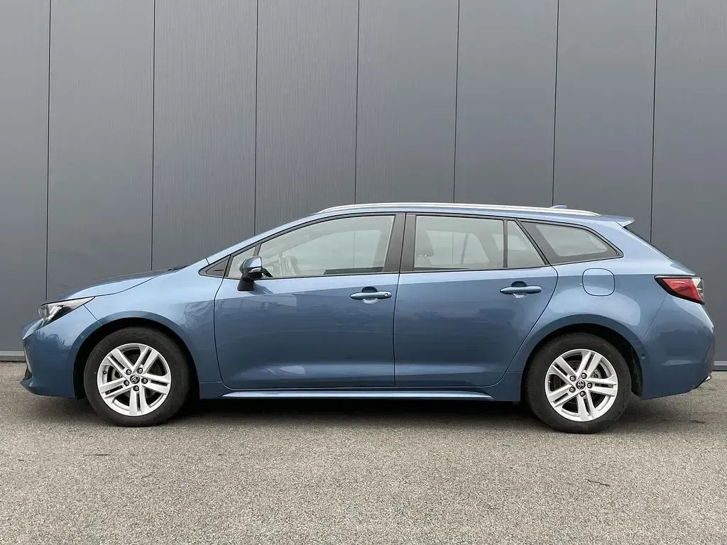 Gebraucht Toyota Corolla Business Edition 122 PS (89 kW) 2022 Blau Kombi