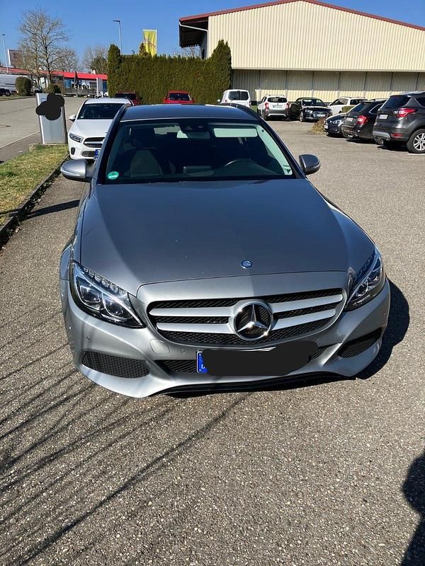 Gebraucht Mercedes C220 170 PS (125 kW) 2015 Grau Kombi