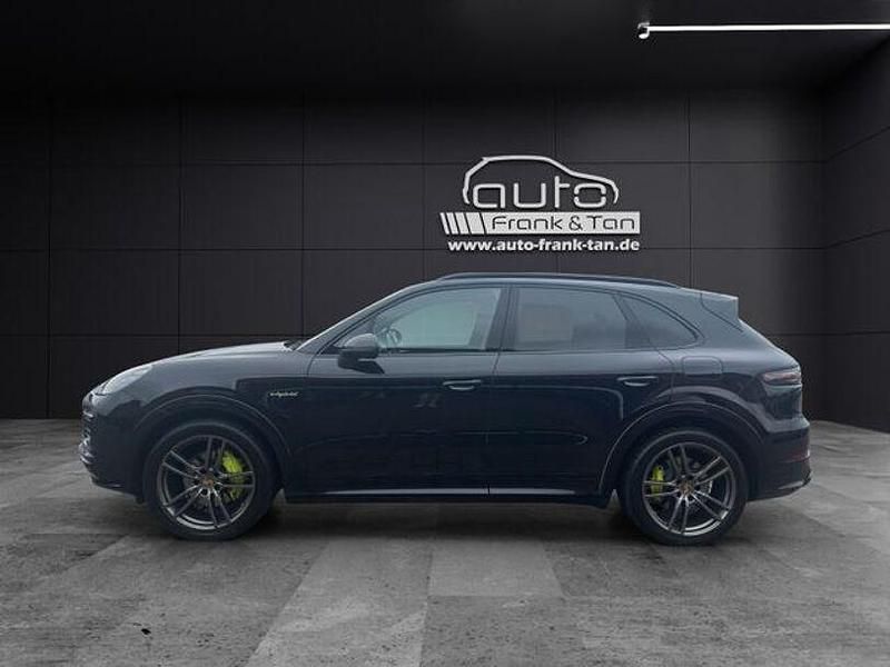 Second-hand Porsche Cayenne 462 CP (339 kW) 2021 Negru SUV