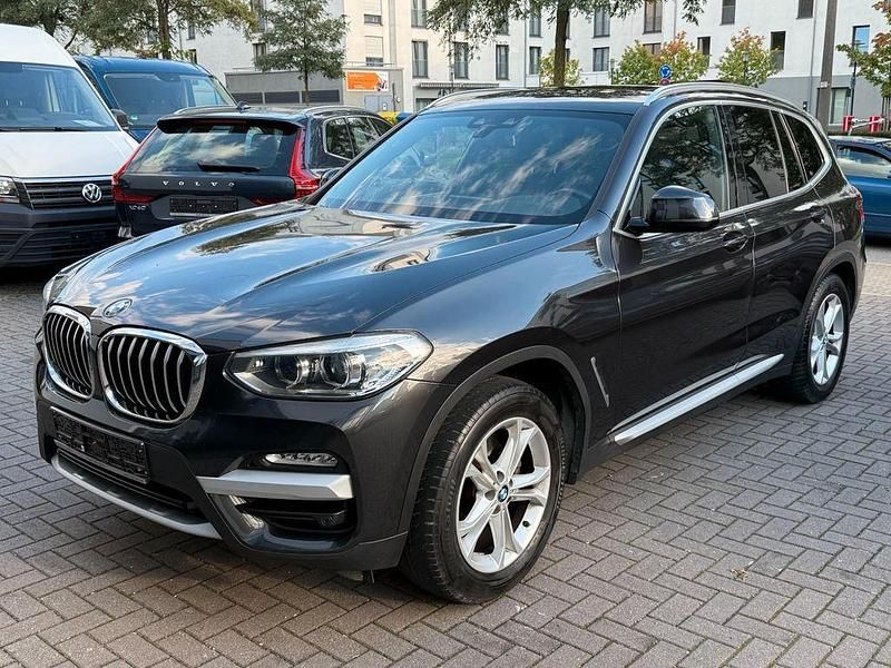 Grau Gebraucht 2019 BMW X3 xLine SUV | 25.900 € (Fairer Preis) - Bild 1/4