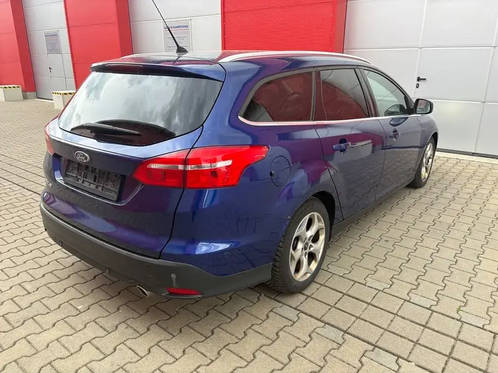 Gebraucht Ford Focus 150 PS (110 kW) 2016 Blau Limousine