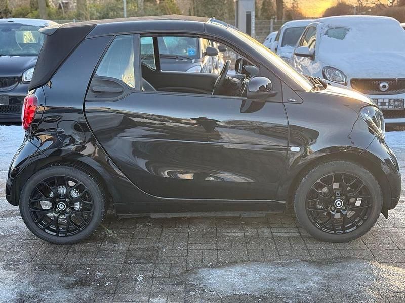 Gebraucht Smart ForTwo Cabrio Prime 90 PS (66 kW) 2017 Schwarz Cabrio