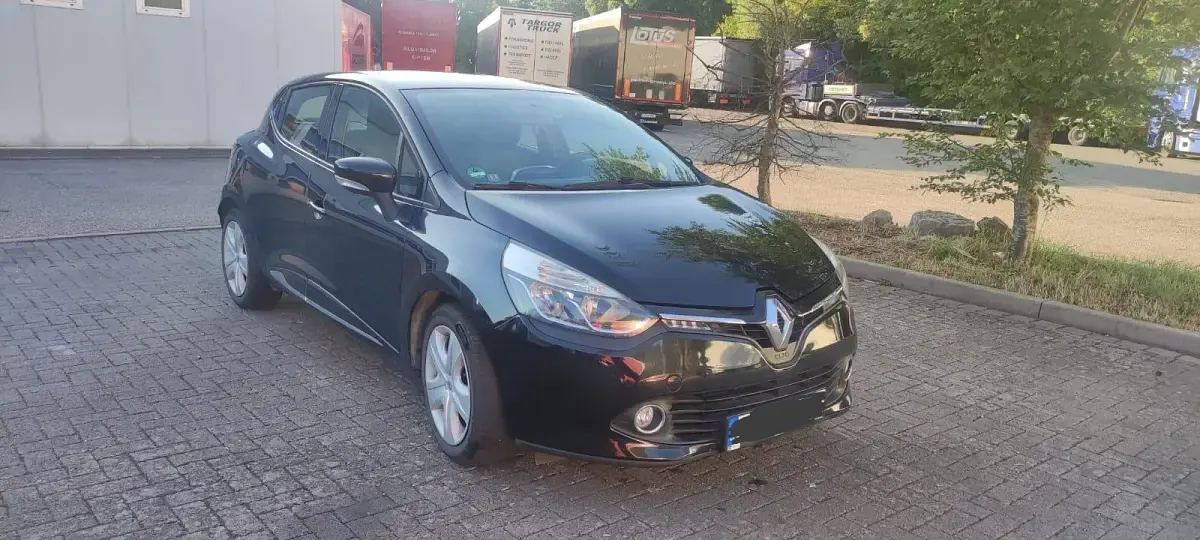 Gebraucht Renault Clio IV 90 PS (66 kW) 2015 Schwarz Kleinwagen