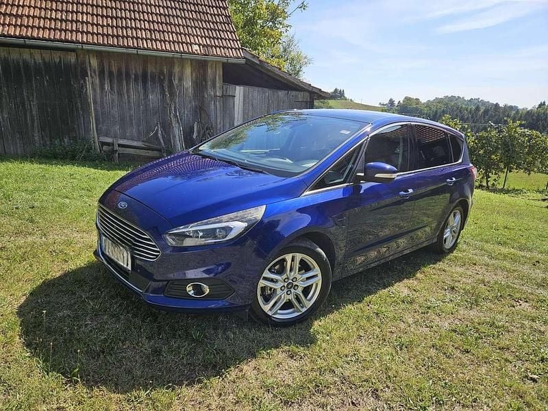 Gebraucht 2016 Ford S-MAX Titanium Van / Kleinbus | 17.000 € (Teuer) - Bild 1/4