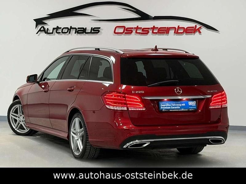 Gebraucht Mercedes E220 AMG line 170 PS (125 kW) 2016 Rot Kombi