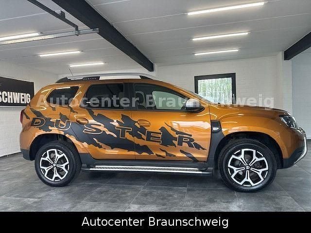 Gebraucht Dacia Duster Anniversary 131 PS (96 kW) 2020 Orange SUV