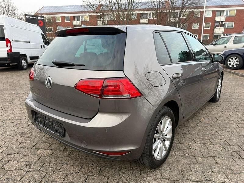 Gebraucht VW Golf VII LOUNGE 150 PS (110 kW) 2015 Grau Limousine