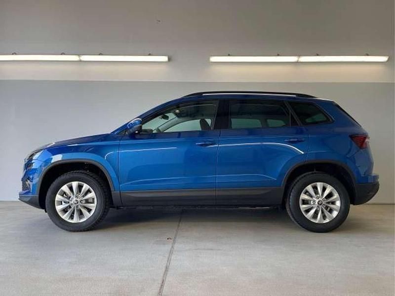 Neu Skoda Karoq Selection 150 PS (110 kW) 2025 [8x8x] race blue metallic SUV