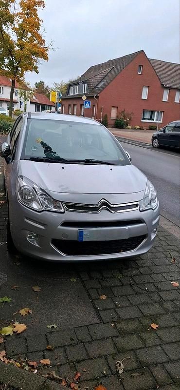 Silber Gebraucht 2013 Citroën C3 PureTech Kleinwagen | 2.500 € - Bild 1/4