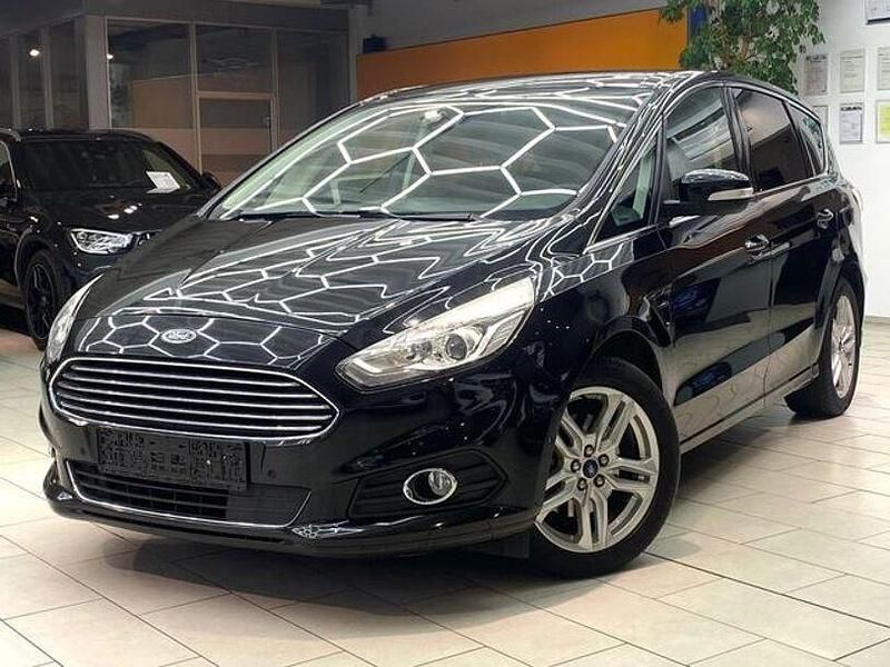 Gebraucht Ford S-MAX Titanium 209 PS (153 kW) 2017 Iridiumschwarz metallic Van / Kleinbus