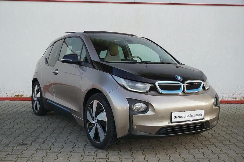 Silber Gebraucht 2015 BMW i3 Comfort Edition Limousine | 11.885 € (Guter Preis) - Bild 1/4