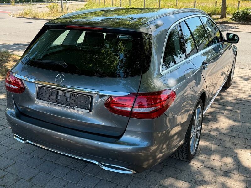 Gebraucht Mercedes C180 156 PS (114 kW) 2016 Grau Limousine