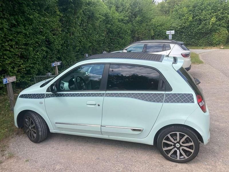 Blau Gebraucht 2018 Renault Twingo Kleinwagen | 7.500 € (Guter Preis) - Bild 1/4