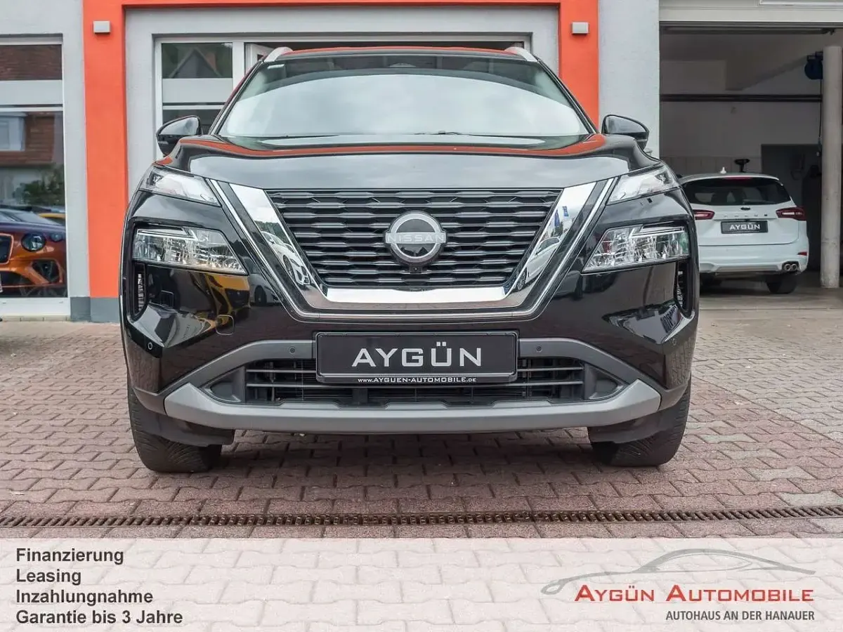 Gebraucht Nissan X-Trail N-Connecta 163 PS (119 kW) 2025 Schwarz SUV