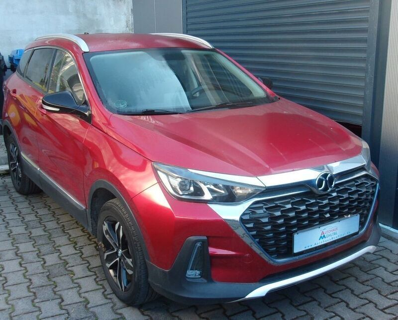 Rot Gebraucht 2022 Baic X55 SUV | 14.950 € - Bild 1/4