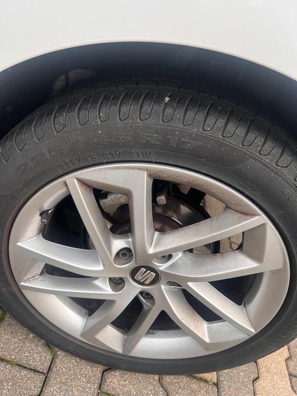 Weiß Gebraucht 2016 Seat Leon Limousine | 7.700 € (Superpreis) - Bild 1/4