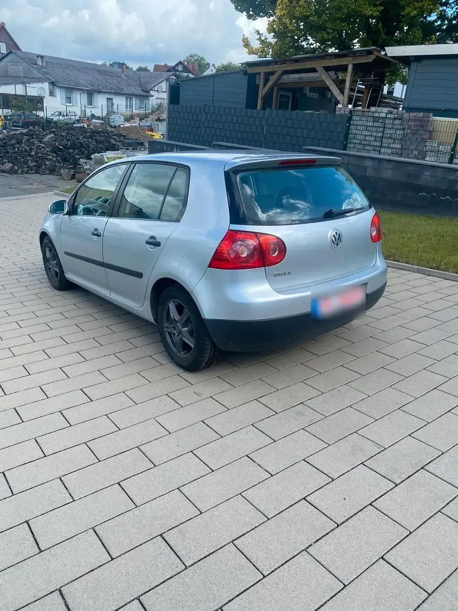 Gebraucht VW Golf V 75 PS (55 kW) 2005 Silber Kleinwagen