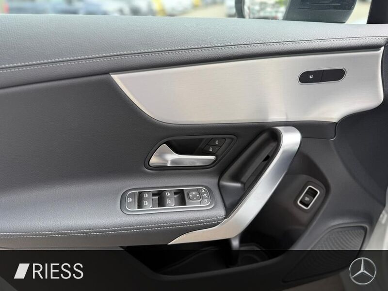 Gebraucht Mercedes CLA220 AMG 190 PS (139 kW) 2024 Weiss Limousine