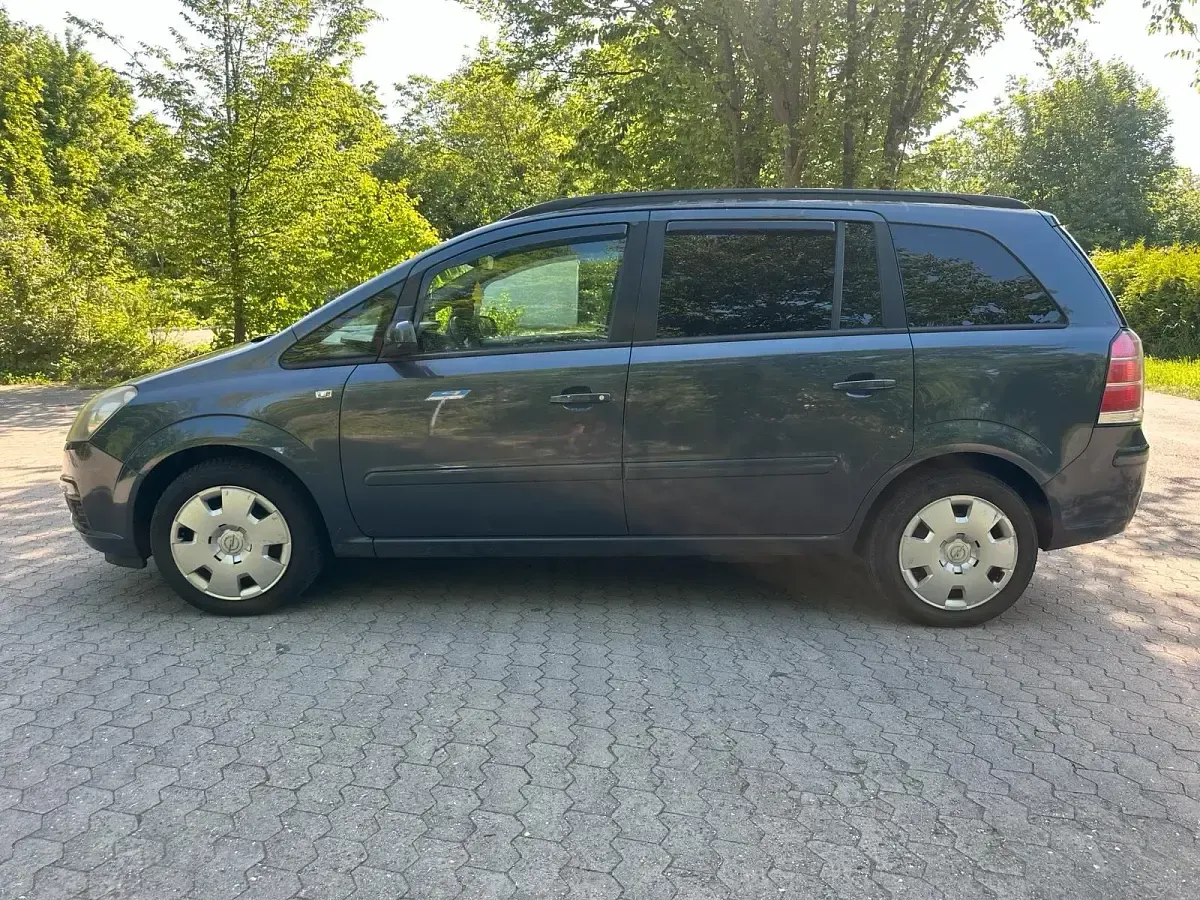 Gebraucht Opel Zafira 100 PS (73 kW) 2006 Blau Van / Kleinbus