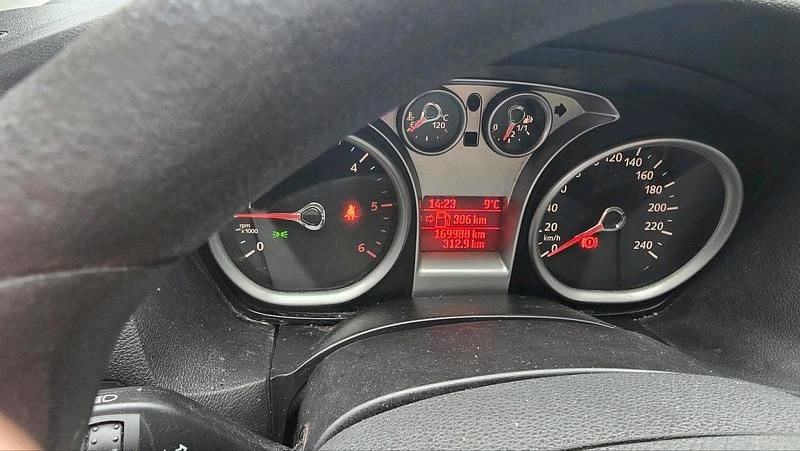 Gebraucht Ford Focus 109 PS (80 kW) 2008 Kombi