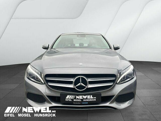 Gebraucht Mercedes C200 Avantgarde 184 PS (135 kW) 2016 Silber Limousine