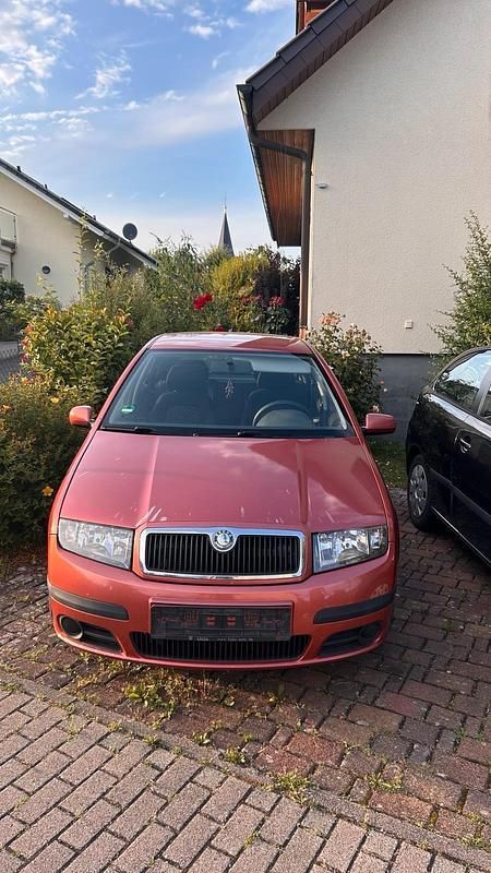 Orange Gebraucht 2006 Skoda Fabia Classic Limousine | 1.200 € (Superpreis) - Bild 1/4