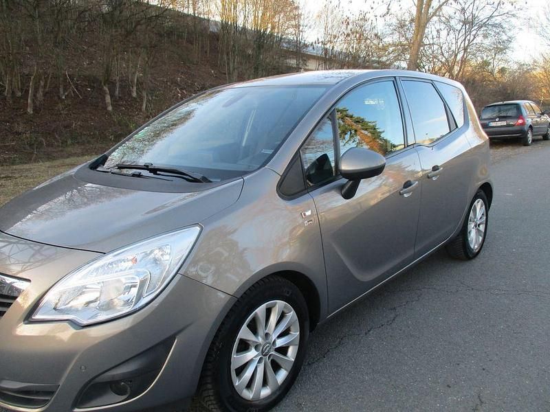 Gebraucht Opel Meriva Innovation 140 PS (102 kW) 2012 Grau Van / Kleinbus