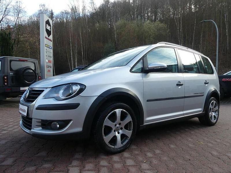 Gebraucht VW Touran 140 PS (102 kW) 2012 Silber Van / Kleinbus
