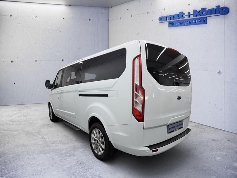 Usado Ford Tourneo Custom Titanium 185 HP (136 kW) 2021 Van