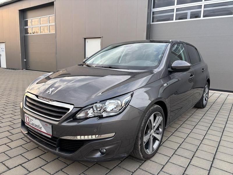 Grau Gebraucht 2016 Peugeot 308 Style Limousine | 6.989 € (Guter Preis) - Bild 1/4