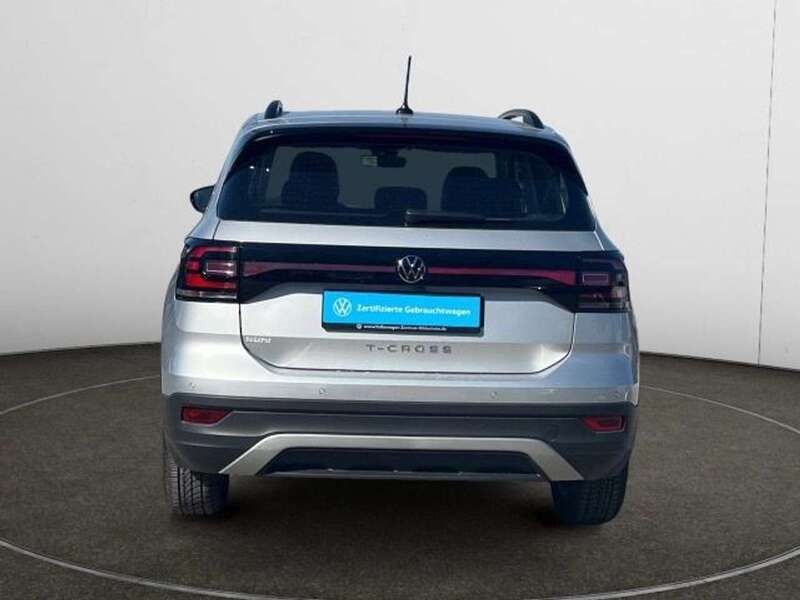 Gebraucht VW T-Cross Life 150 PS (110 kW) 2023 Reflexsilber metallic SUV