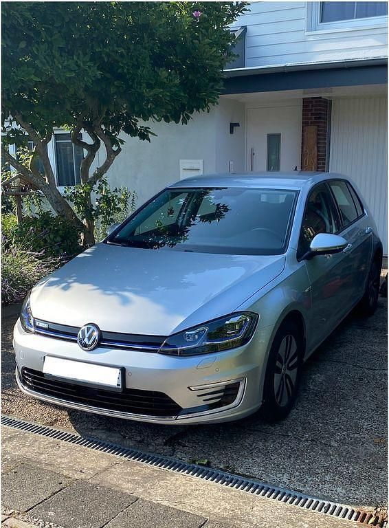 Silber Gebraucht 2019 VW e-Golf Kleinwagen | 16.949 € (Etwas zu teuer) - Bild 1/4