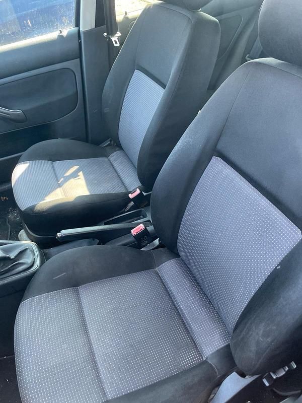 Gebraucht VW Golf IV 75 PS (55 kW) 2002 Blau Limousine