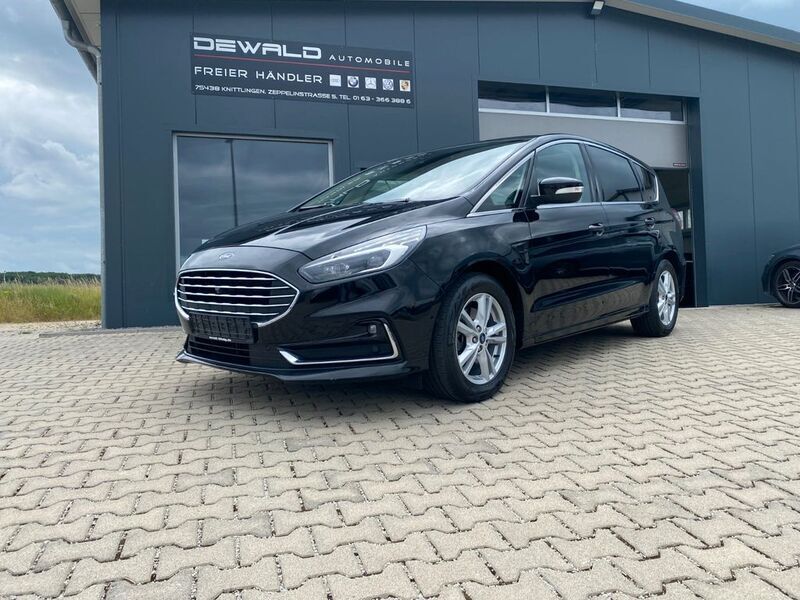 Obsidianschwarz metallic Gebraucht 2022 Ford S-MAX Titanium Van / Kleinbus | 22.390 € (Fairer Preis) - Bild 1/4