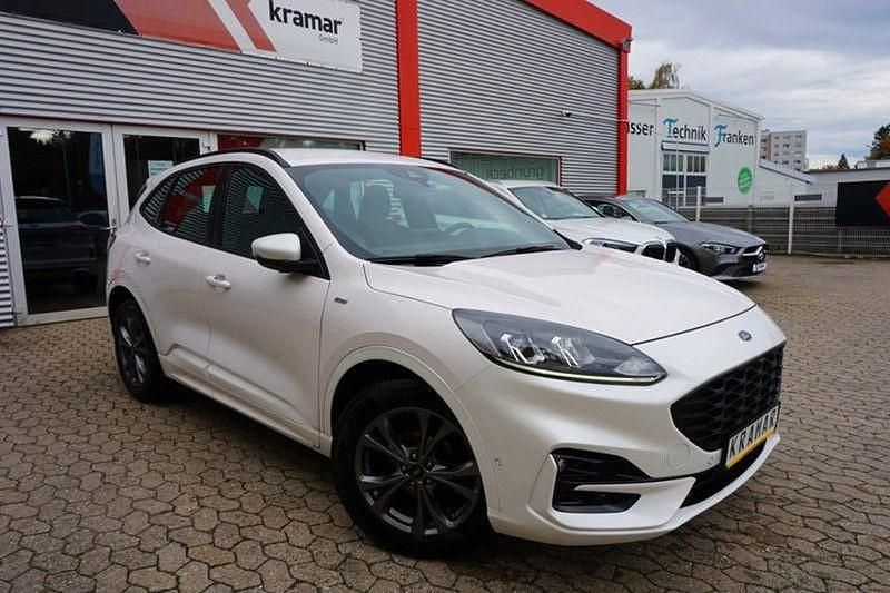 Gebraucht Ford Kuga ST-Line 120 PS (88 kW) 2022 Weiß SUV