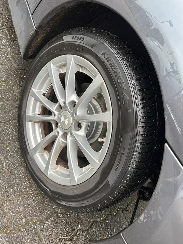 Gebraucht BMW 320 150 PS (110 kW) 2006 Grau Limousine