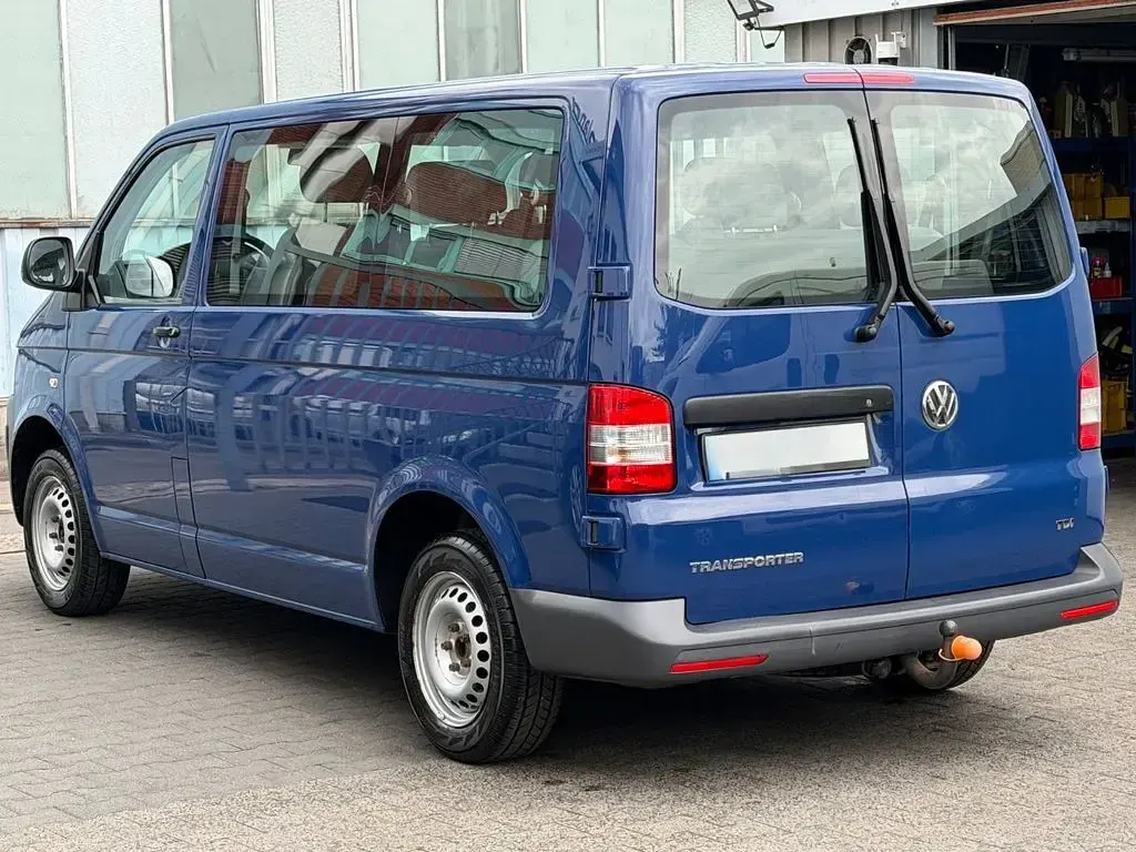 Używany VW T5 102 KM (75 kW) 2012 Niebieski Van