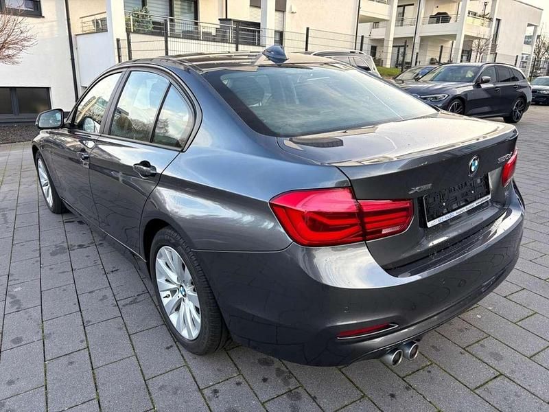 Gebraucht BMW 320 Performance 190 PS (139 kW) 2015 Grau Limousine