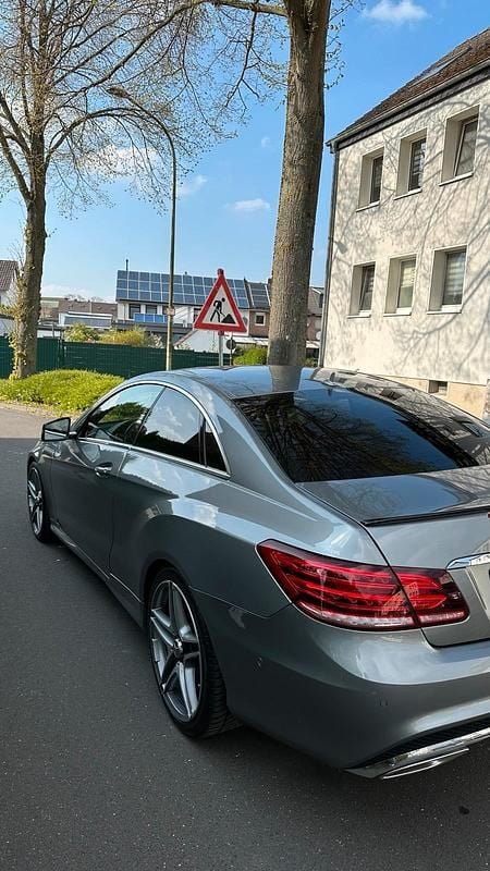 Gebraucht Mercedes E250 204 PS (150 kW) 2013 Grau Coupé