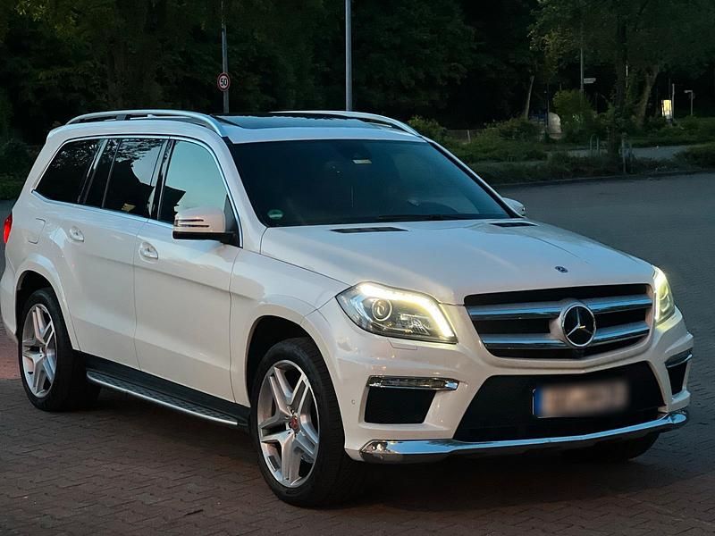 Weiß Gebraucht 2013 Mercedes GL350 SUV | 19.900 € (Etwas zu teuer) - Bild 1/4