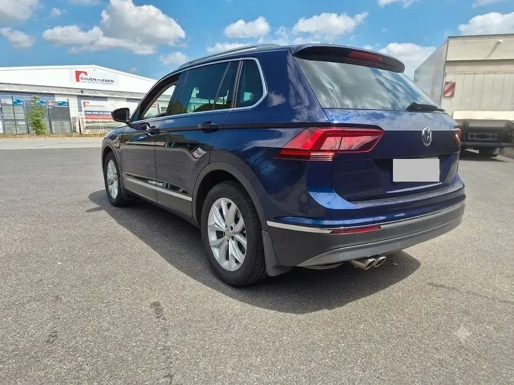 Gebraucht VW Tiguan Highline 150 PS (110 kW) 2016 Blau SUV