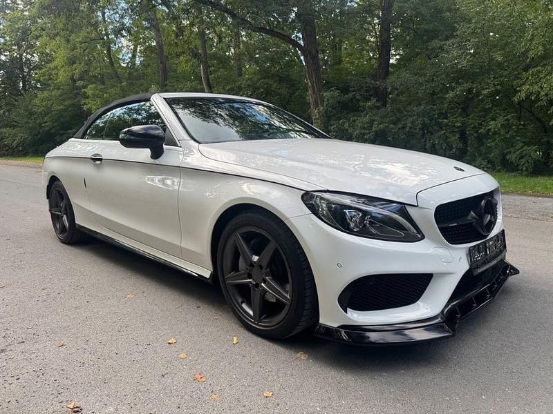 Gebraucht Mercedes C180 AMG line 156 PS (114 kW) 2018 Weiß Cabrio
