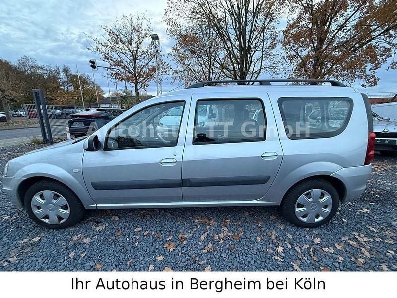 Gebraucht Dacia Logan MCV Ambiance 84 PS (61 kW) 2011 Silber Van / Kleinbus