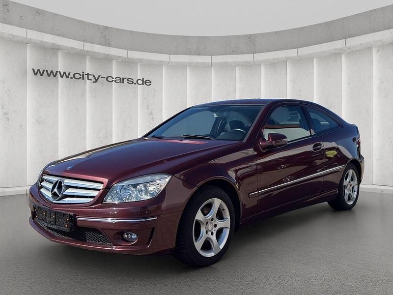 Rot Gebraucht 2009 Mercedes CLC180 Kleinwagen | 10.990 € (Etwas zu teuer) - Bild 1/4