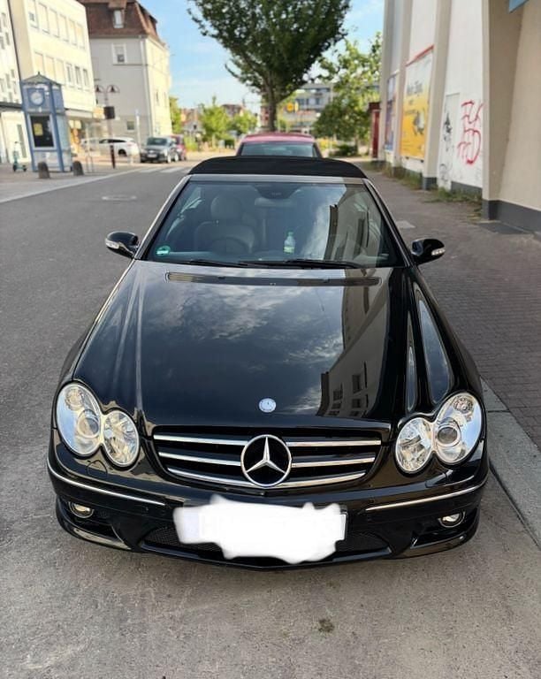 Schwarz Gebraucht 2008 Mercedes CLK200 Avantgarde Cabrio | 8.900 € (Etwas zu teuer) - Bild 1/4