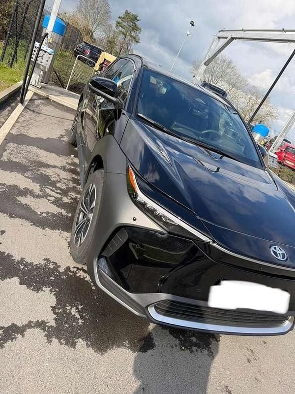 Gebraucht Toyota bZ4X 164 kW (224 PS) 2025 Schwarz SUV