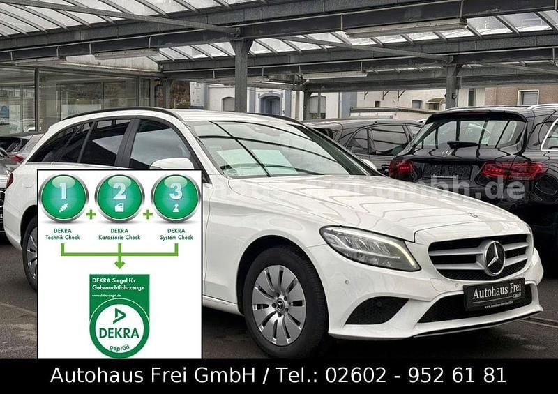 Weiß Gebraucht 2021 Mercedes C180 Kombi | 17.490 € (Superpreis) - Bild 1/4