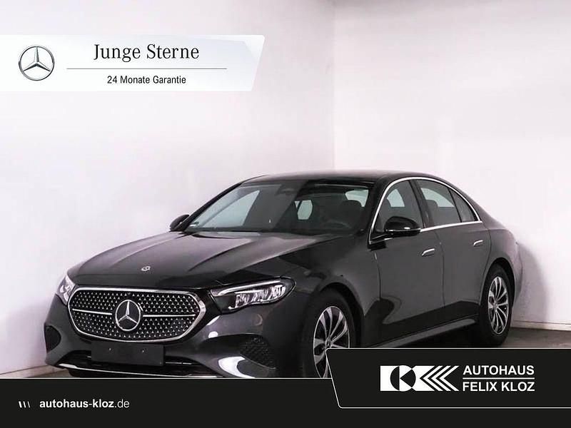 Lack graphitgrau Gebraucht 2024 Mercedes E200 Limousine | 46.400 € (Superpreis) - Bild 1/4