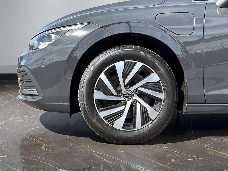 Gebraucht VW Golf VIII Style 204 PS (150 kW) 2020 Grau Limousine